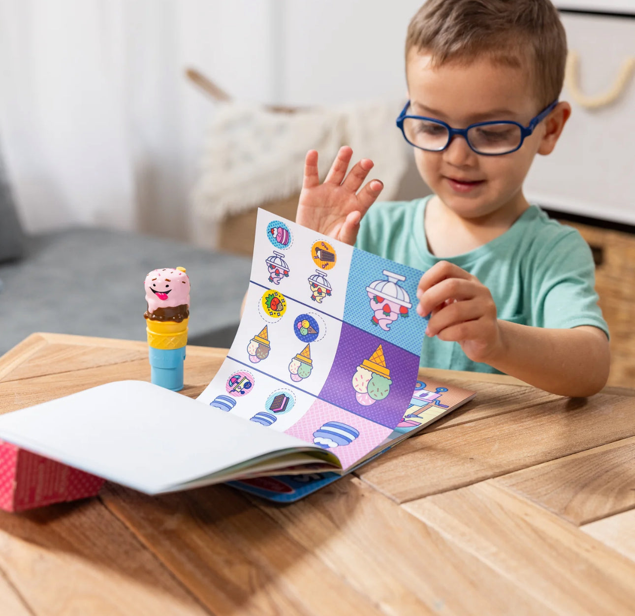 Sticker WOW!™ Activity Pad & Sticker Stamper - Ice Cream