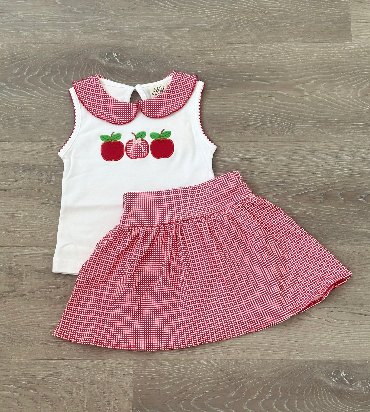 Apples w/Pink Bow, Red/White Gingham