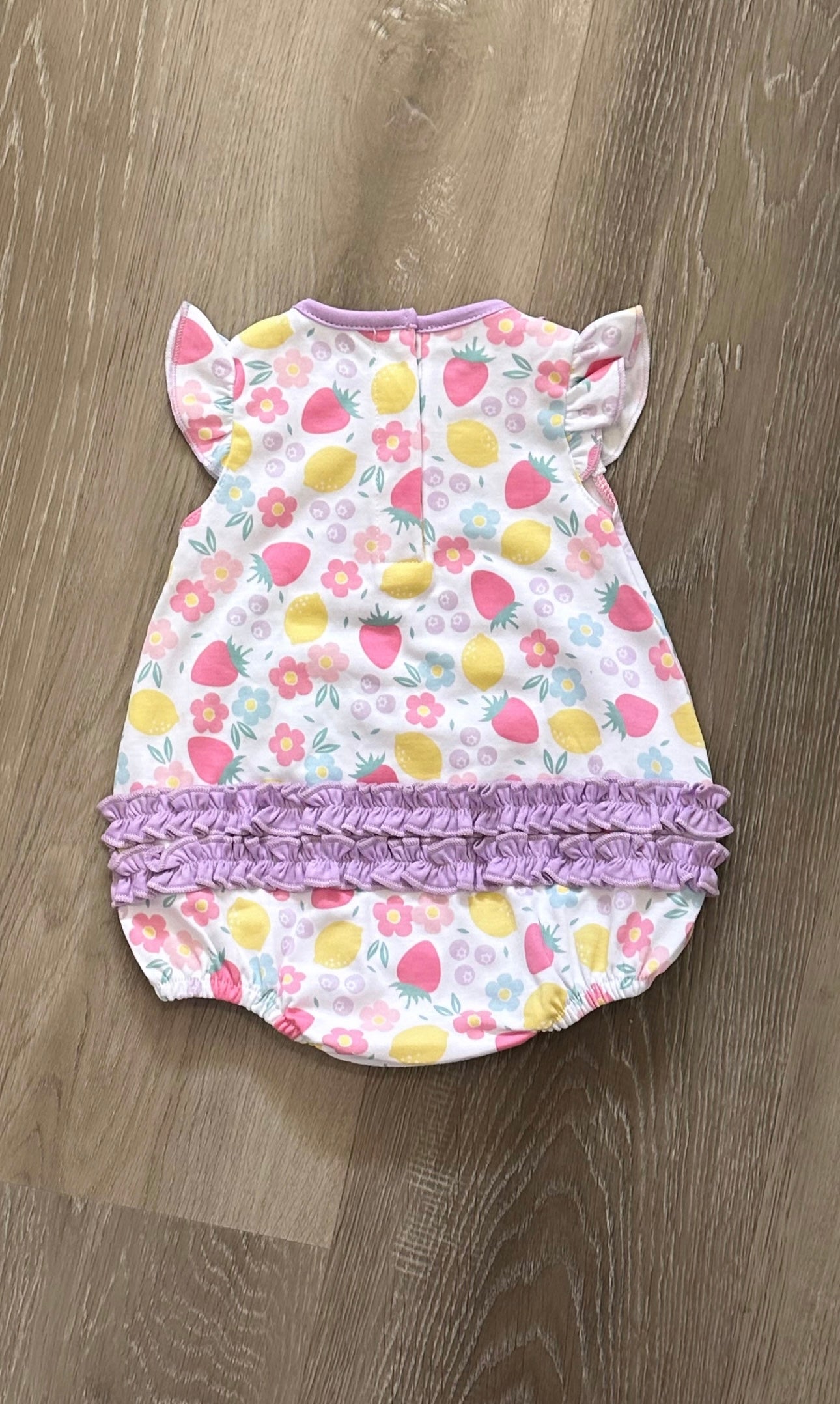 Fruity Fun Lilac Ruffle Flutters
Bubble