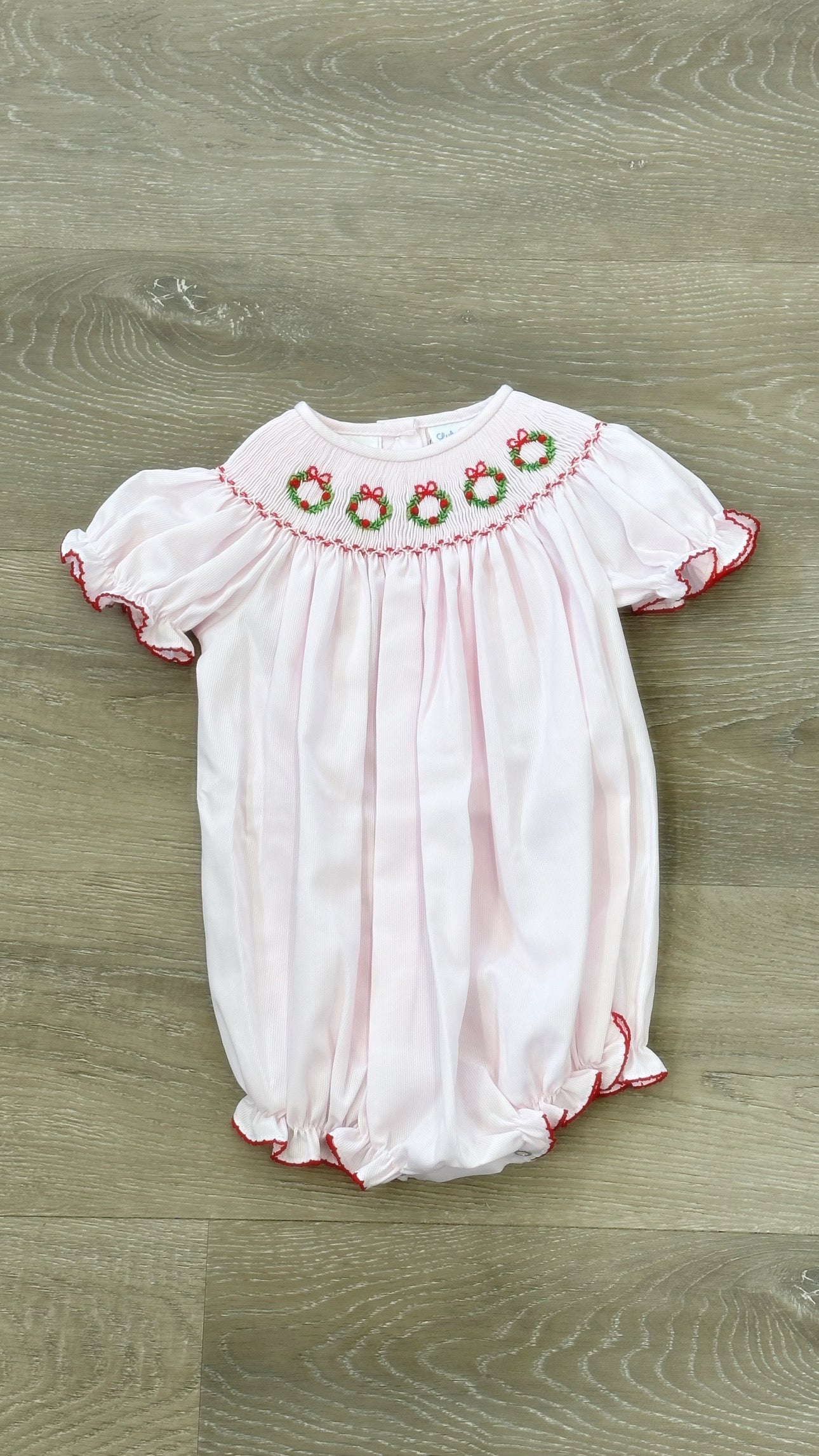 Light Pk Christmas Wreaths Smocked Bubble