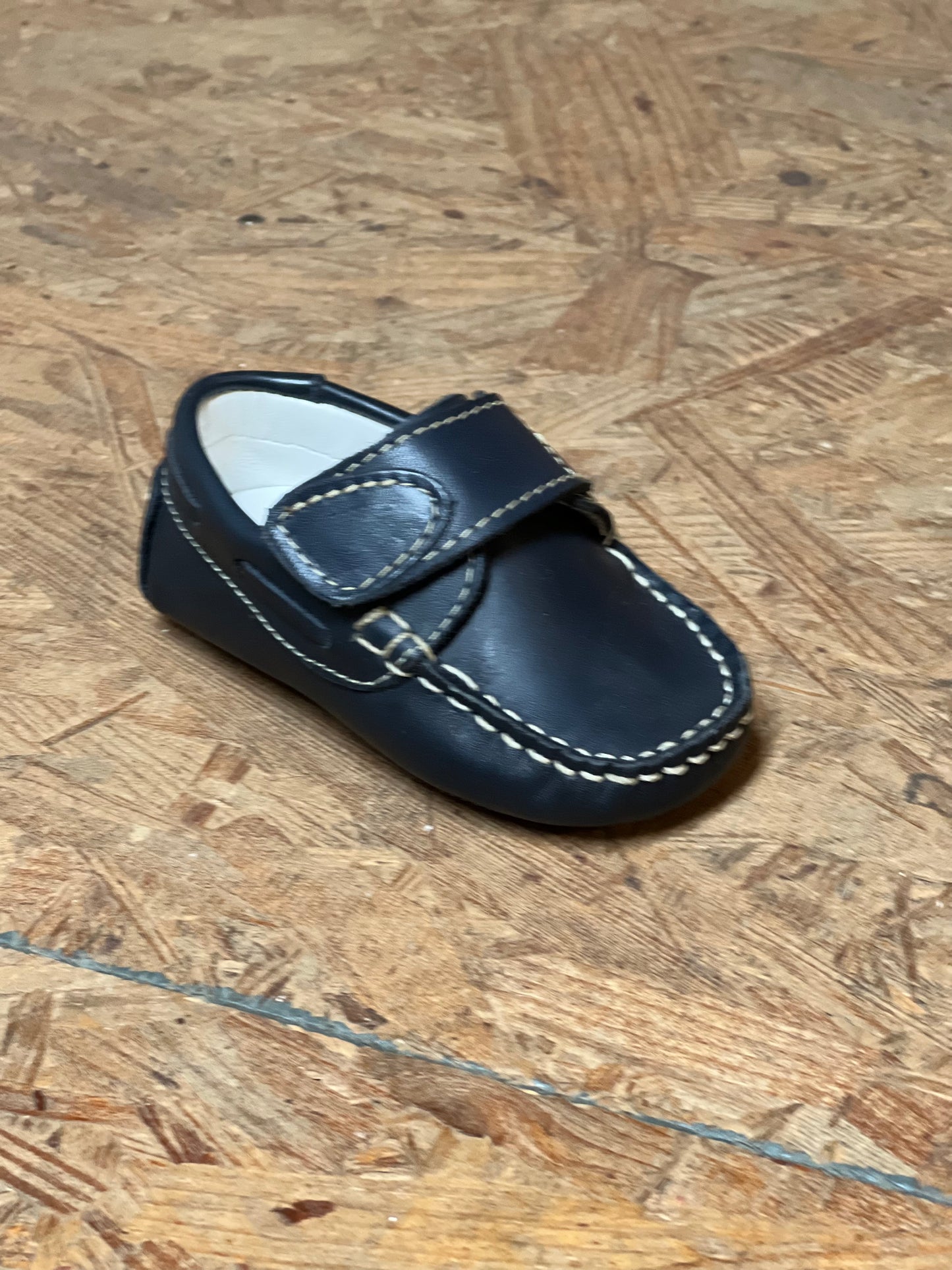 Kone Boys Velcro Loafer