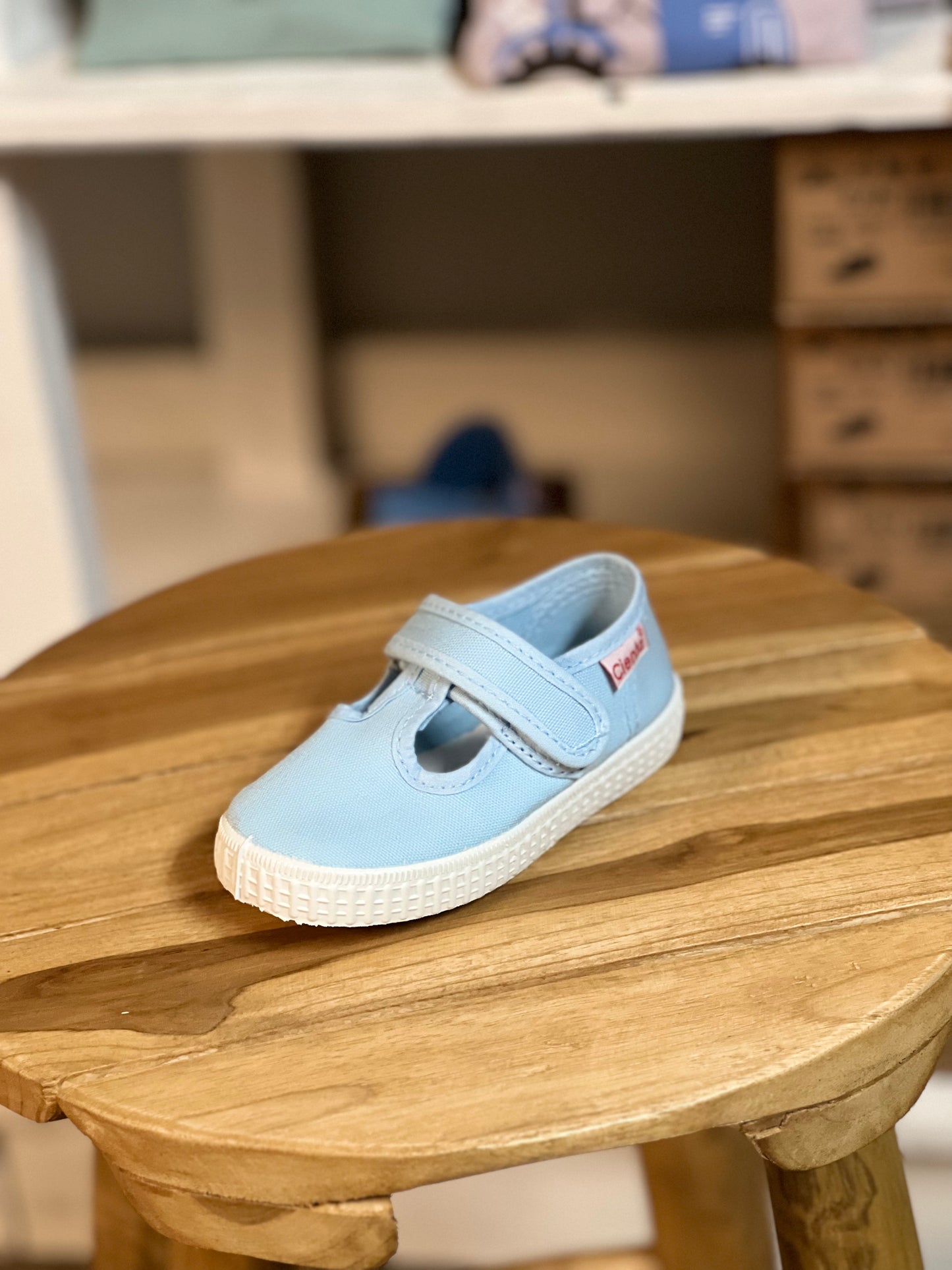 Cienta Light Blue