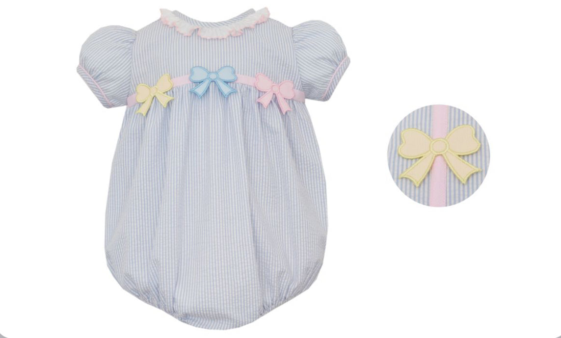PASTEL BOWS- Lt. blue seersucker girl's bubble