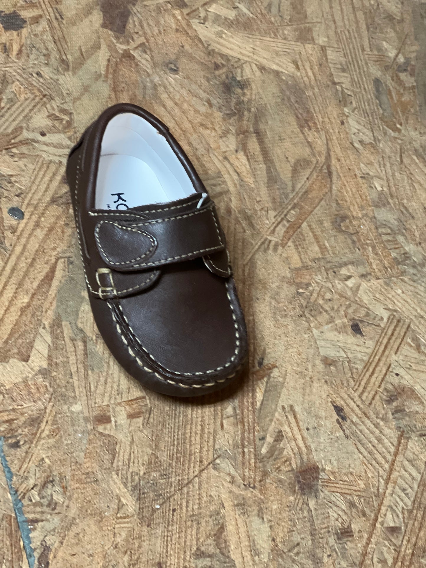 Kone Boys Velcro Loafer